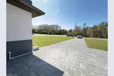 945 Homestead Rd S, Lehigh Acres, FL 33974 - Photo 5