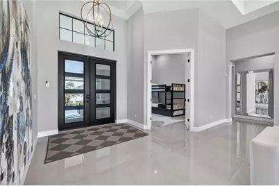 2002 SE 18th Ave, Cape Coral, FL 33990 - Photo 5