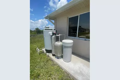 2842 NW 5th Ave, Cape Coral, FL 33993 - Photo 17