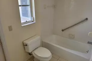 96 Broadmoor Ln, Rotonda West, FL 33947 - Photo 9