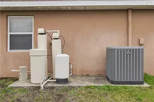 731 Long Lines Ln, Lehigh Acres, FL 33974 - Photo 27