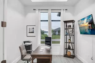 1819 SW 11th St, Cape Coral, FL 33991 - Photo 13