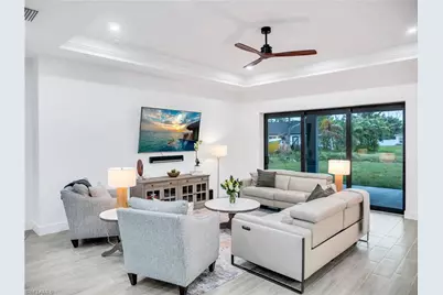 1819 SW 11th St, Cape Coral, FL 33991 - Photo 11