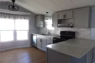 113 Lantern Ln, North Fort Myers, FL 33917 - Photo 5