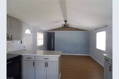 113 Lantern Ln, North Fort Myers, FL 33917 - Photo 9