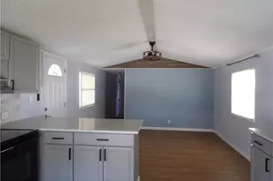 113 Lantern Ln, North Fort Myers, FL 33917 - Photo 9