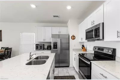 14039 Oviedo Pl, Fort Myers, FL 33905 - Photo 11