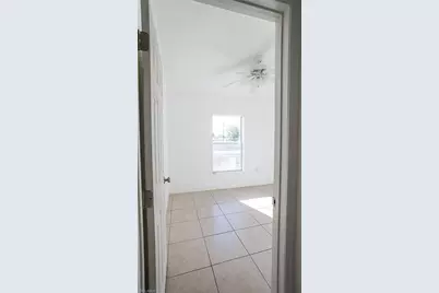 2419 NE 23rd Ave, Cape Coral, FL 33909 - Photo 17