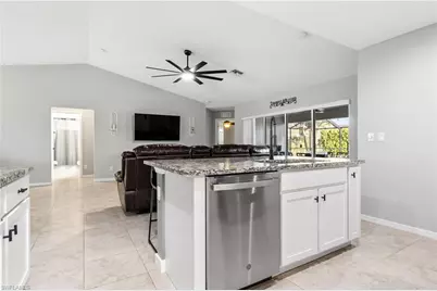 1007 SE 26th Ter, Cape Coral, FL 33904 - Photo 15