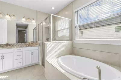 838 NW 2nd St, Cape Coral, FL 33993 - Photo 7