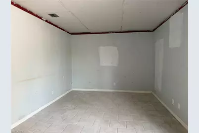 5481 Burnham Ct, North Fort Myers, FL 33903 - Photo 5