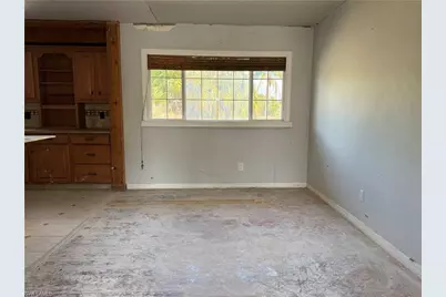 5481 Burnham Ct, North Fort Myers, FL 33903 - Photo 3