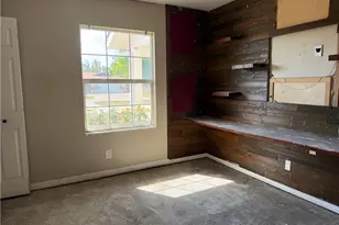 5481 Burnham Ct, North Fort Myers, FL 33903 - Photo 7