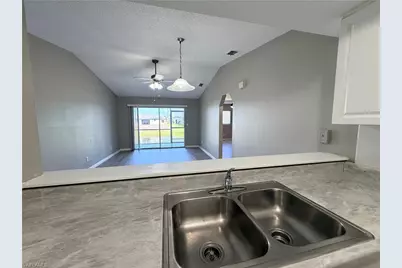 823 Gleason Pkwy #2, Cape Coral, FL 33914 - Photo 7