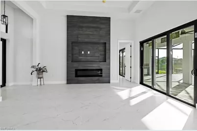 306 SW 26th Ave, Cape Coral, FL 33991 - Photo 7