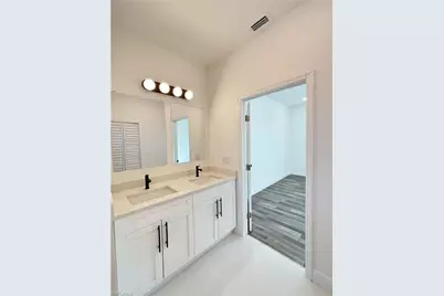 1422 Highland Ave, Lehigh Acres, FL 33972 - Photo 5