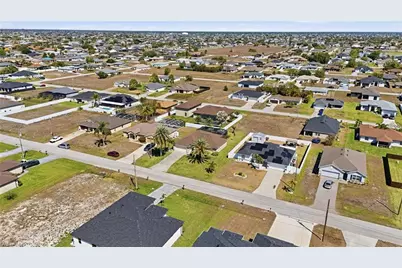 325 NW 9th St, Cape Coral, FL 33993 - Photo 41