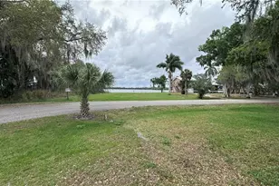 203 Carol Way, Fort Myers, FL 33905 - Photo 3