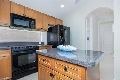 7551 Key Deer Ct, Fort Myers, FL 33966 - Photo 9