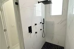 1613 N Gator Cir, Cape Coral, FL 33909 - Photo 15