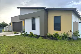 1613 N Gator Cir, Cape Coral, FL 33909 - Photo 3