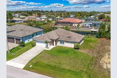 1213 SW 15th Ter, Cape Coral, FL 33991 - Photo 3