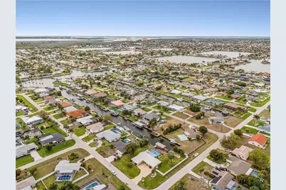 4814 SW 1st Ct, Cape Coral, FL 33914 - Photo 31