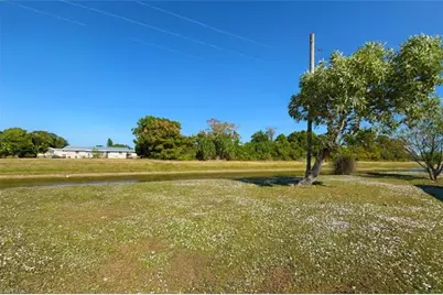 1458 Alwynne Dr N, Lehigh Acres, FL 33936 - Photo 23