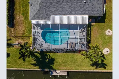 2213 NE 4th St, Cape Coral, FL 33909 - Photo 27