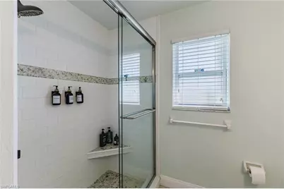 2213 NE 4th St, Cape Coral, FL 33909 - Photo 35