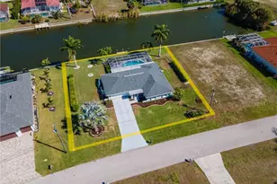 2213 NE 4th St, Cape Coral, FL 33909 - Photo 43