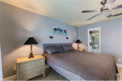 2213 NE 4th St, Cape Coral, FL 33909 - Photo 29