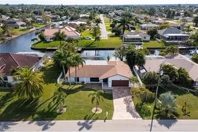 1932 SE 9th Ter, Cape Coral, FL 33990 - Photo 3