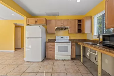 1013/1101 Country Club Blvd, Cape Coral, FL 33990 - Photo 23