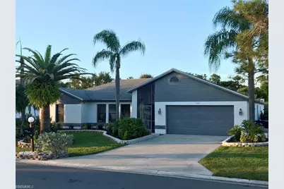 6645 Wakefield Dr, Fort Myers, FL 33966 - Photo 1