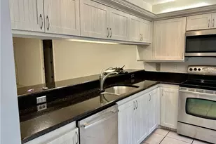 209 Pinebrook Dr, Fort Myers, FL 33907 - Photo 19