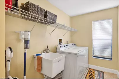 402 SW 37th Ln, Cape Coral, FL 33914 - Photo 27