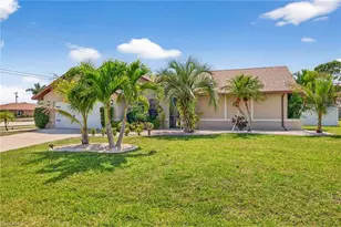 402 SW 37th Ln, Cape Coral, FL 33914 - Photo 3