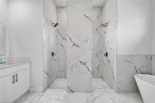 1137 NE 4th Ave, Cape Coral, FL 33909 - Photo 19