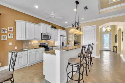 10555 Carena Cir, Fort Myers, FL 33913 - Photo 11