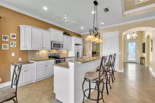 10555 Carena Cir, Fort Myers, FL 33913 - Photo 11