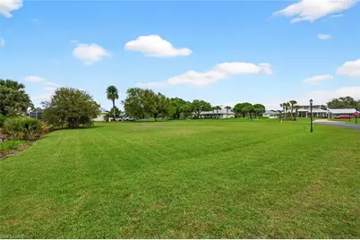 18151 Riverchase Ct, Alva, FL 33920 - Photo 3