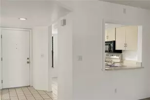 4620 SE 5th Pl, Cape Coral, FL 33904 - Photo 7