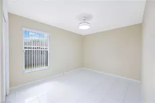 250 SE 44th St, Cape Coral, FL 33904 - Photo 15