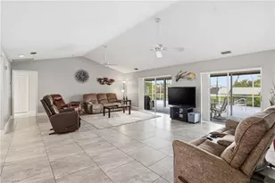 222 SW 39th Terrace, Cape Coral, FL 33914 - Photo 5