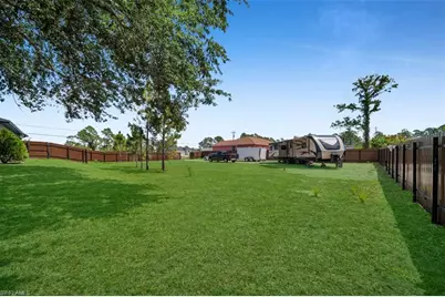 2701 8th St SW, Lehigh Acres, FL 33976 - Photo 25