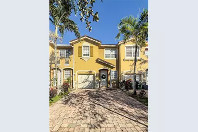 639 NE 21st Ave, Homestead, FL 33033 - Photo 1