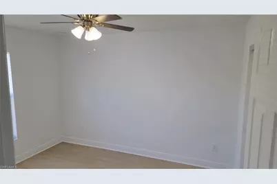 608 SE 13th Ter, Cape Coral, FL 33990 - Photo 9