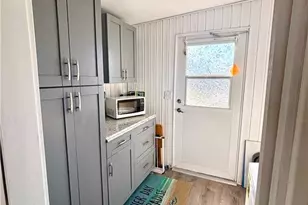 11601 Valleyview Dr, Fort Myers, FL 33908 - Photo 5