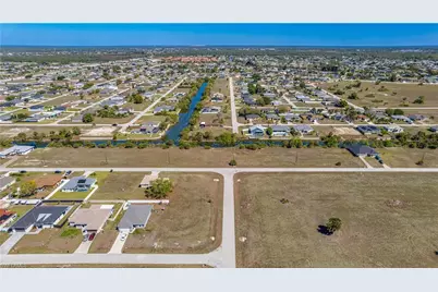 1902 NE 17th Ter, Cape Coral, FL 33909 - Photo 29